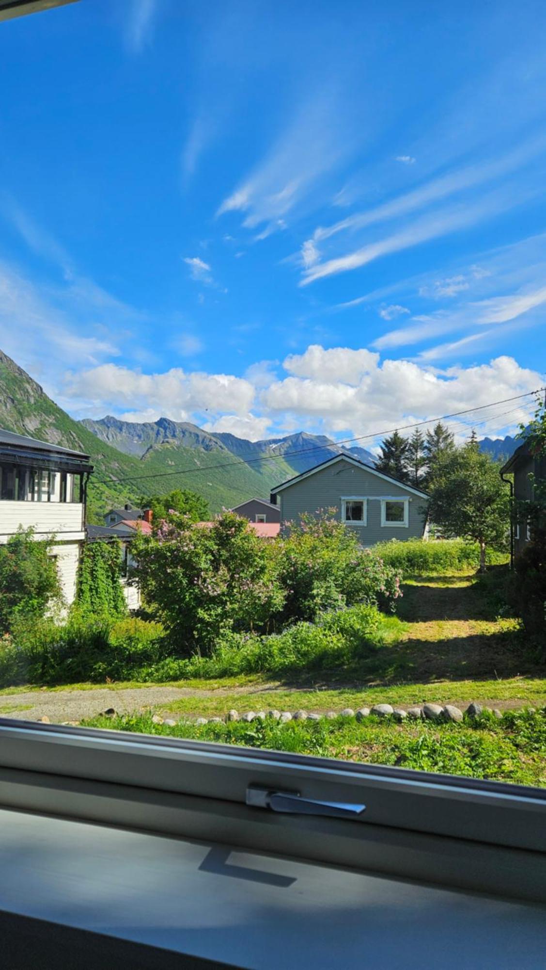 The Northern House Gryllefjord Екстер'єр фото