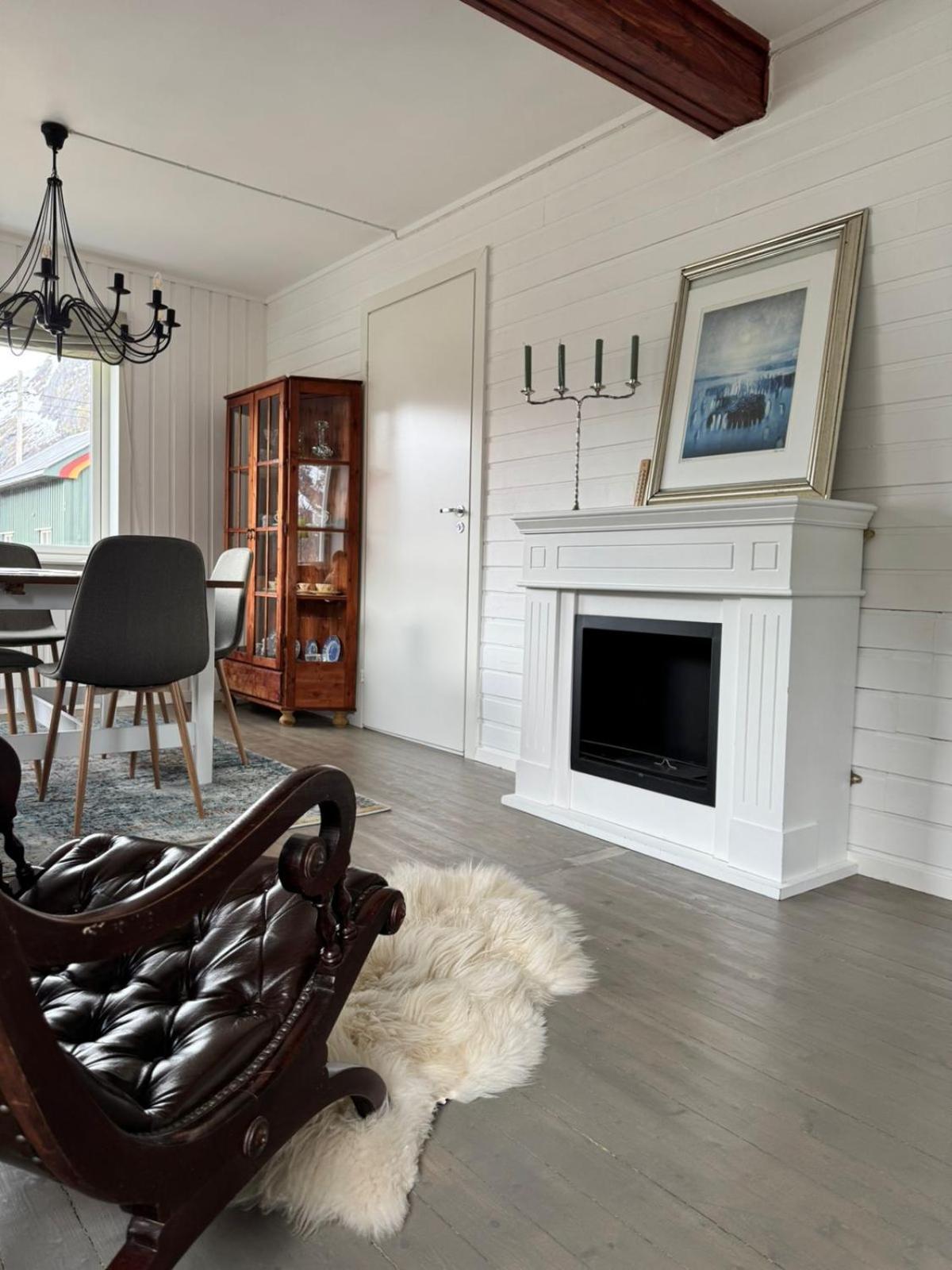 The Northern House Gryllefjord Екстер'єр фото